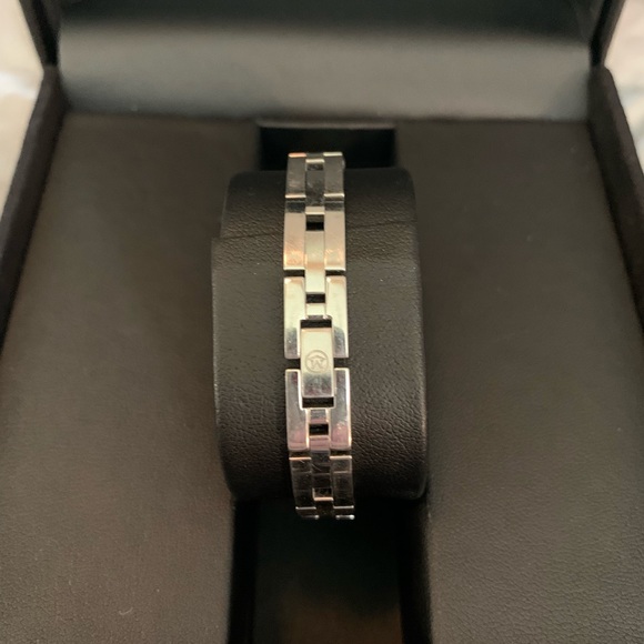 Movado Amorosa Ladies Diamond Set Wrist Watch - Picture 3 of 9